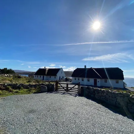 Bayside Connemara Holiday home Canower