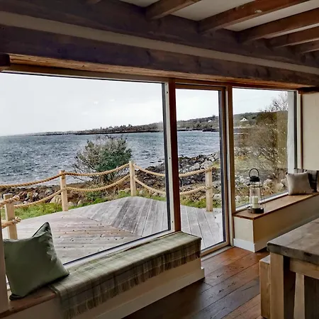 Bayside Connemara Canower