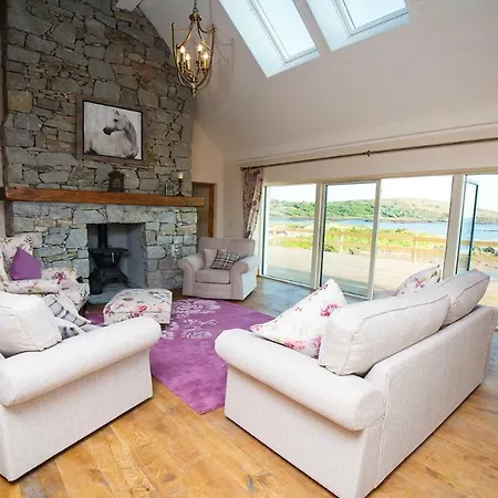 Bayside Connemara Canower