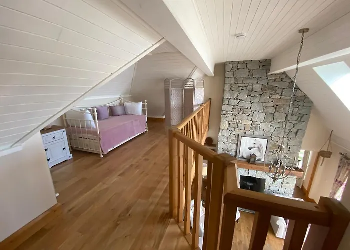 Bayside Connemara Canower