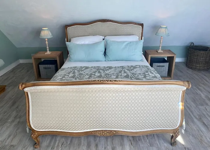 Bayside Connemara Canower