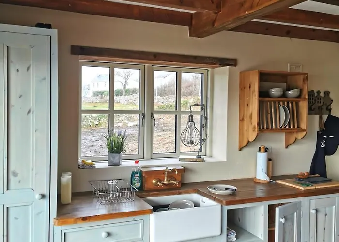 Bayside Connemara * Canower