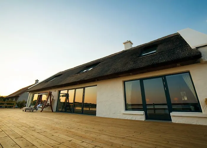 Bayside Connemara 度假居 *